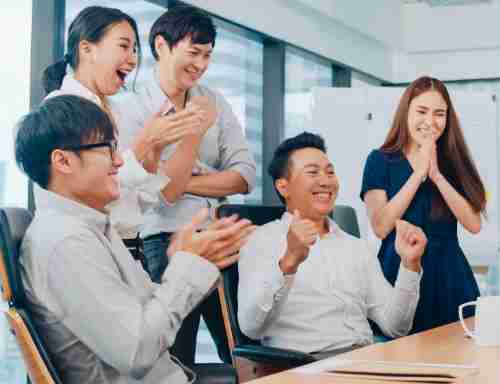 在巨星国际学习、、、成长茁壮